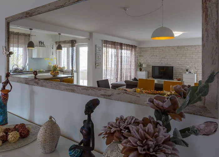 Traumhaftes Mit Privatpool, Tischtennis, Meerblick, 5 Parkplaetzen, Spielbereich Fuer Сasa de vacaciones *