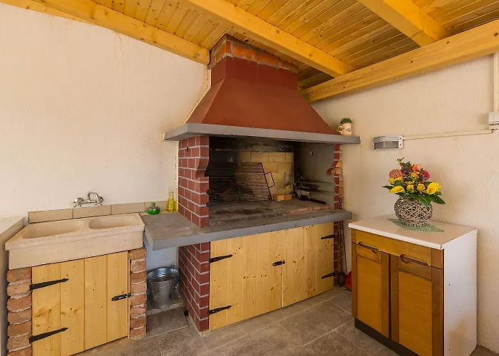 Traumhaftes Mit Privatpool, Tischtennis, Meerblick, 5 Parkplaetzen, Spielbereich Fuer Сasa de vacaciones *