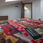 Traumhaftes Mit Privatpool, Tischtennis, Meerblick, 5 Parkplaetzen, Spielbereich Fuer *
