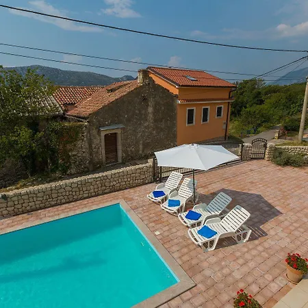 Traumhaftes Mit Privatpool, Tischtennis, Meerblick, 5 Parkplaetzen, Spielbereich Fuer * Grižane