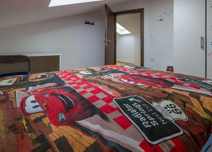 Traumhaftes Mit Privatpool, Tischtennis, Meerblick, 5 Parkplaetzen, Spielbereich Fuer *