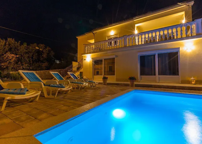 Traumhaftes Mit Privatpool, Tischtennis, Meerblick, 5 Parkplaetzen, Spielbereich Fuer בית נופש *